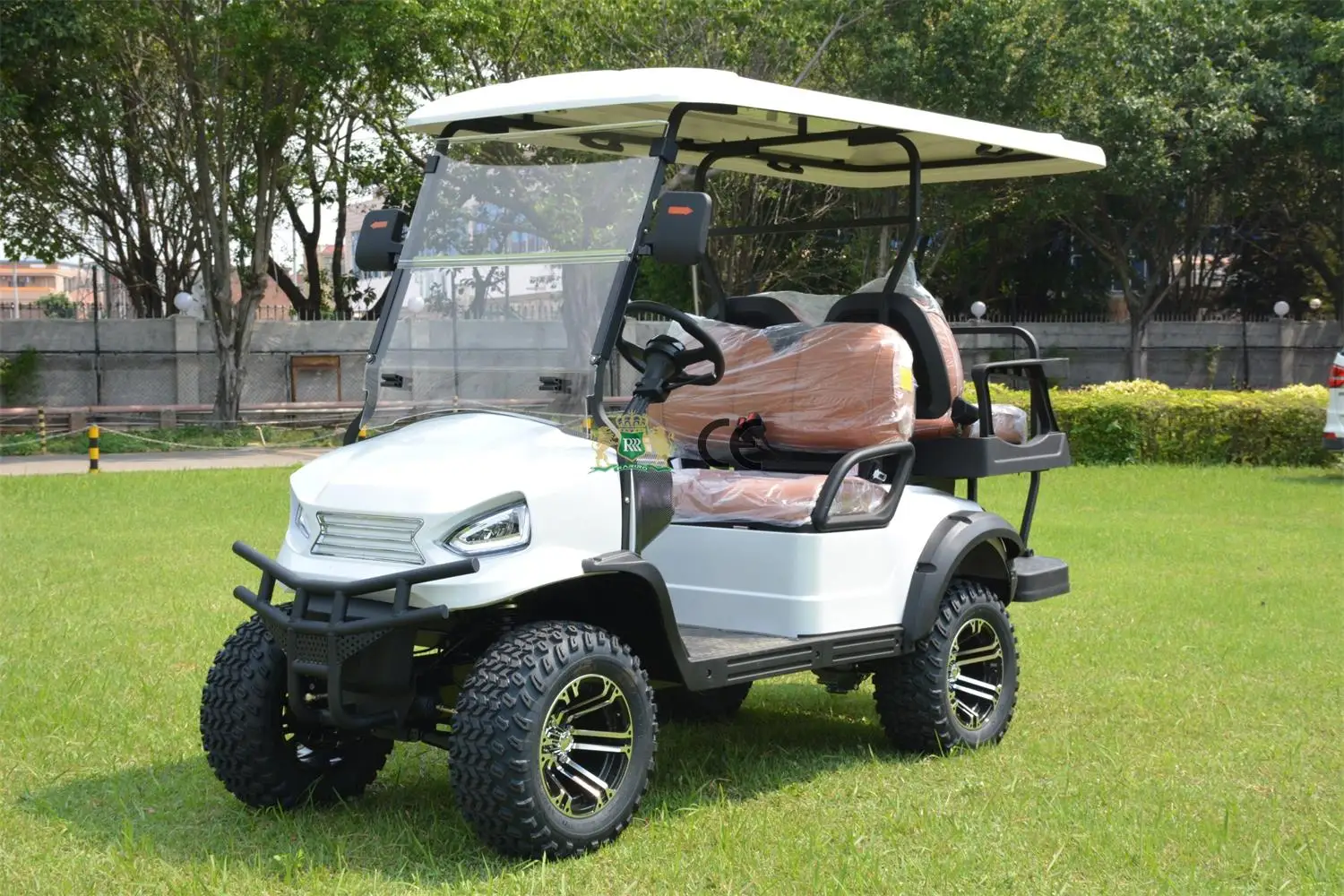 2 + электрическая подъемная тележка для гольфа 4 Пассажира мини-полезная машина цена