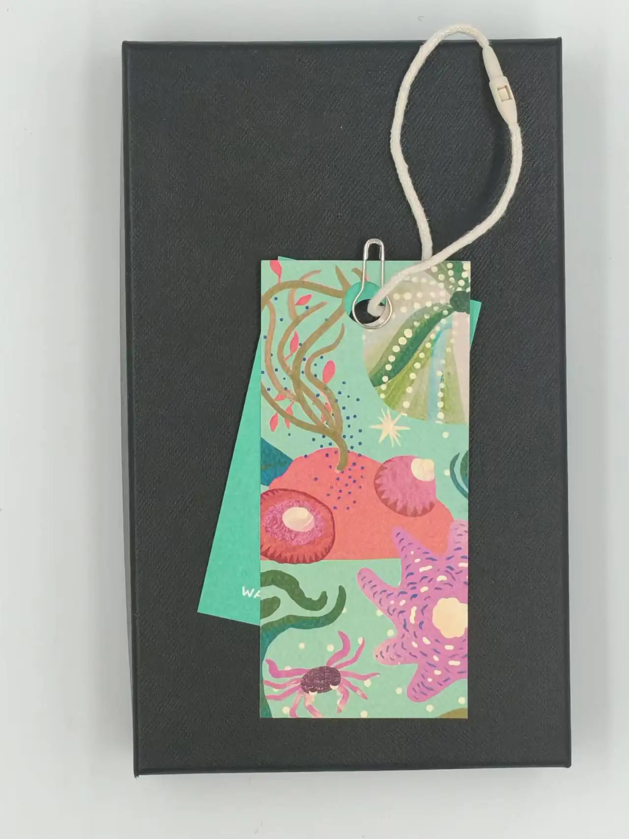 Customized Special Craft Tags Suitable for Clothing Tags