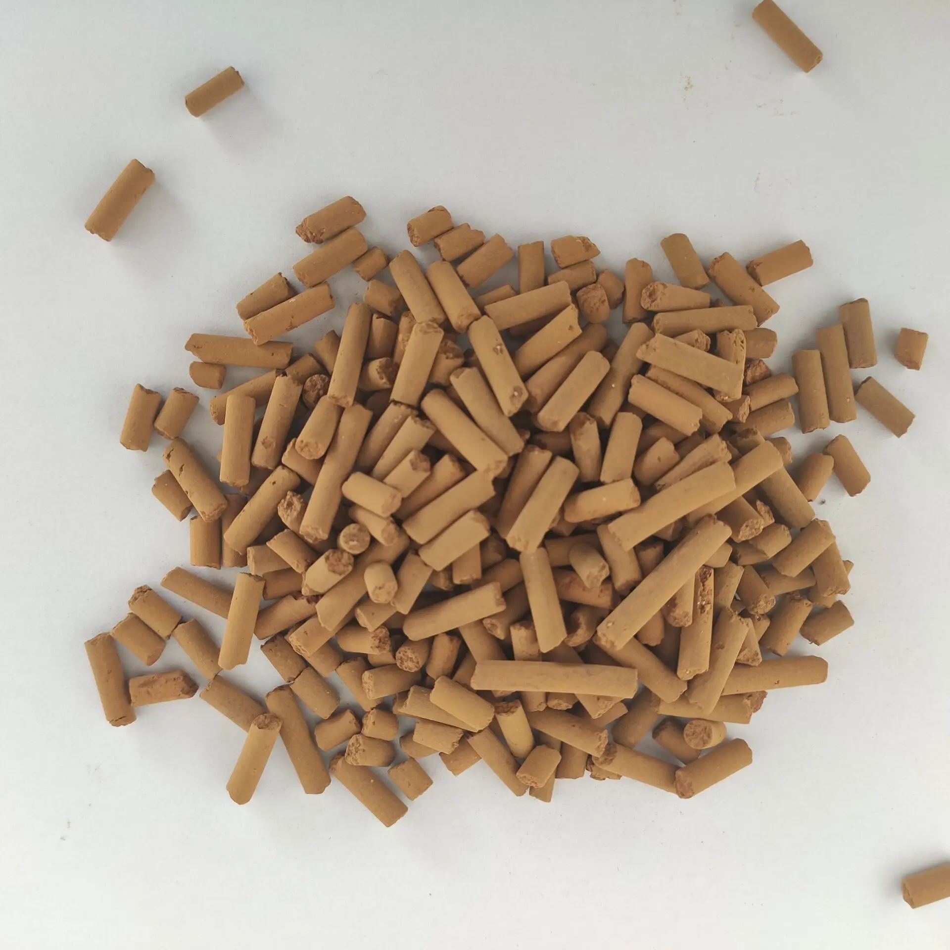 HT-TT sulfide-removal adsorbent