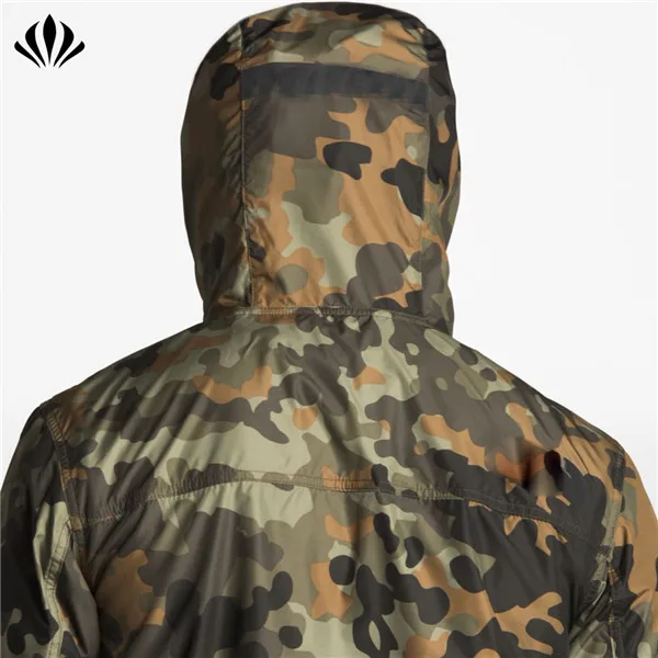 2020 Spring New Line Custom Logo Workout Side Zip Men Crew Run Wind Hooded Anorak with Chest Pocket Camo Male Windbreaker Jacket