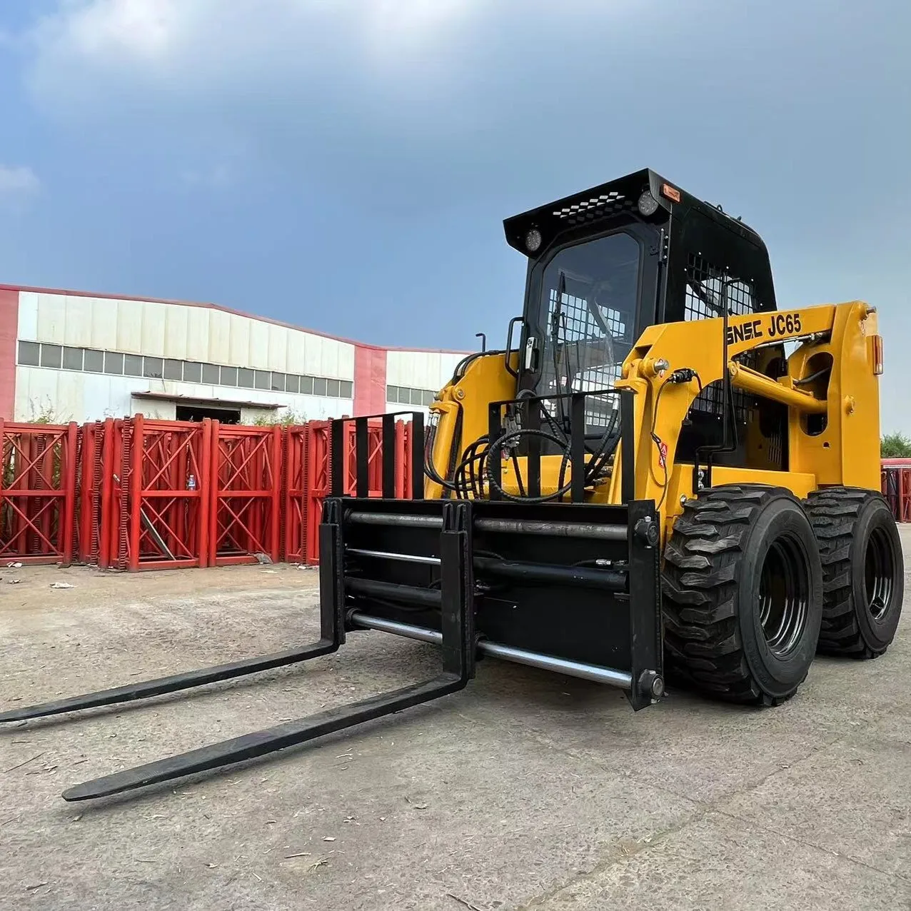 SNSC компактный колесный погрузчик с скользящим поворотом с двигателем EPA и Euro V