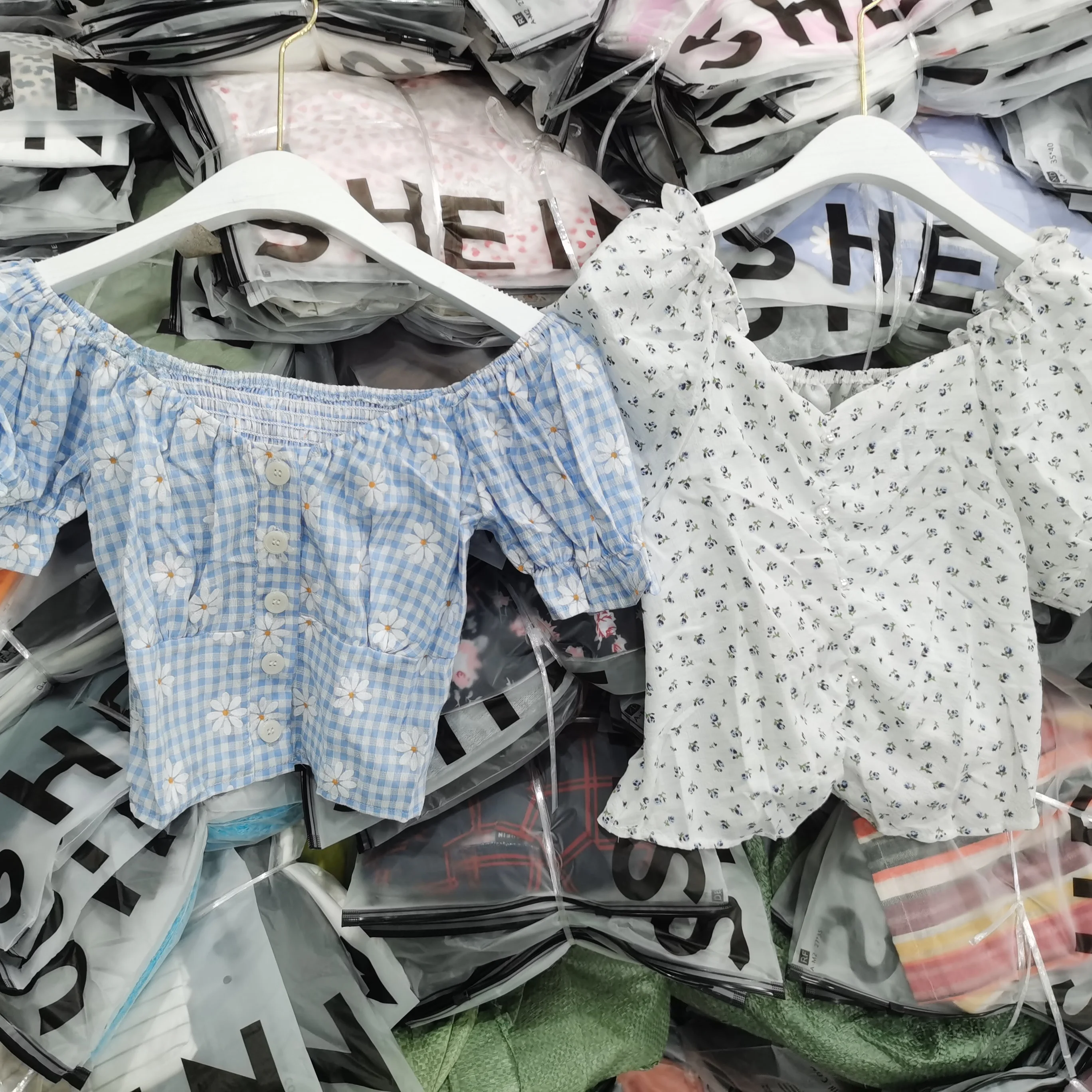 Женские смешанные модели, оригинальная упаковка, прямые продажи от производителя, одежда из Юго-Восточной Азии, женская одежда в наличии