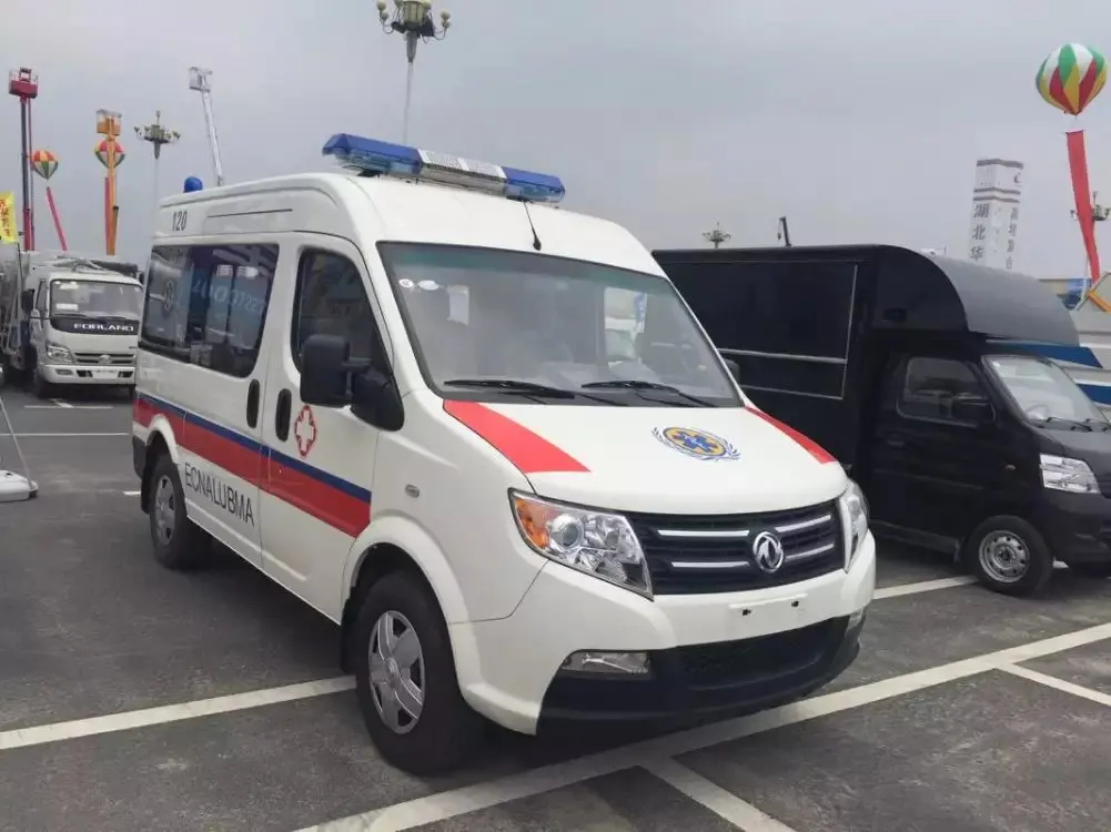 Мобильный медицинский автомобиль 4x2 скорой помощи для продажи