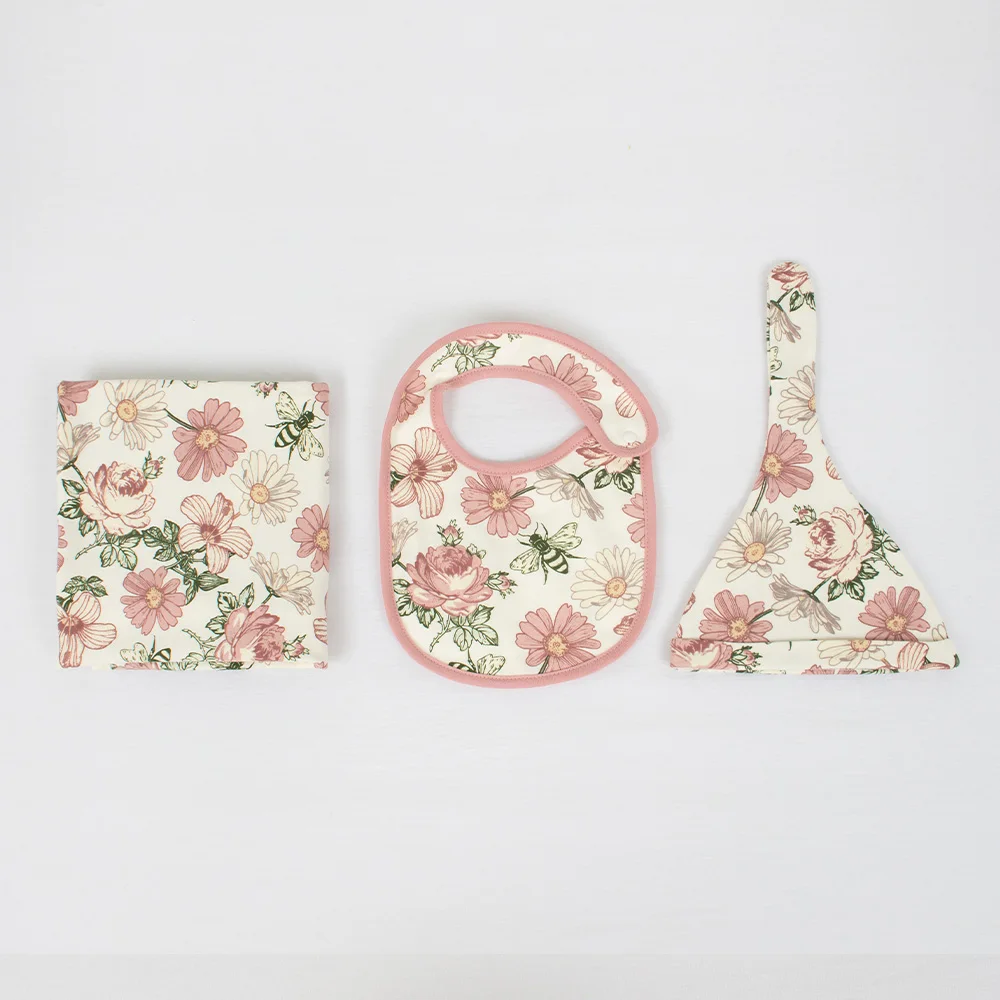 Customized 100% Organic Cotton Blanket Newborn Printing Luxury Quilt Baby Swaddle Blankets With Bibs