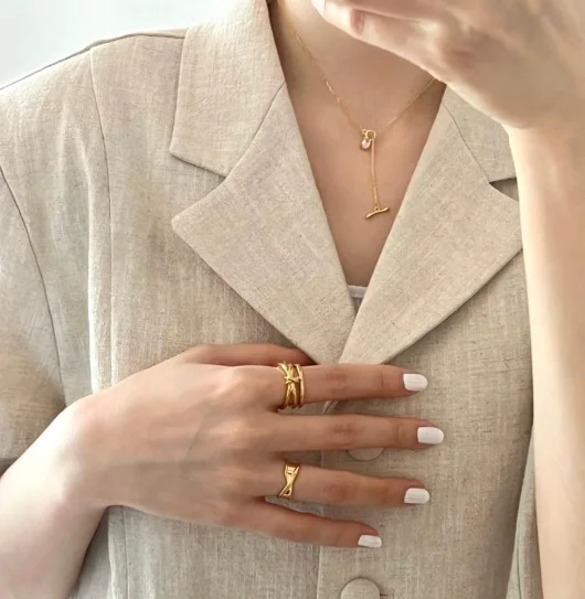 Hot Selling 925 Sterling Silver Geometric Zircon Jewelry Necklace Simple Fashion Niche Rattle Necklace For Women