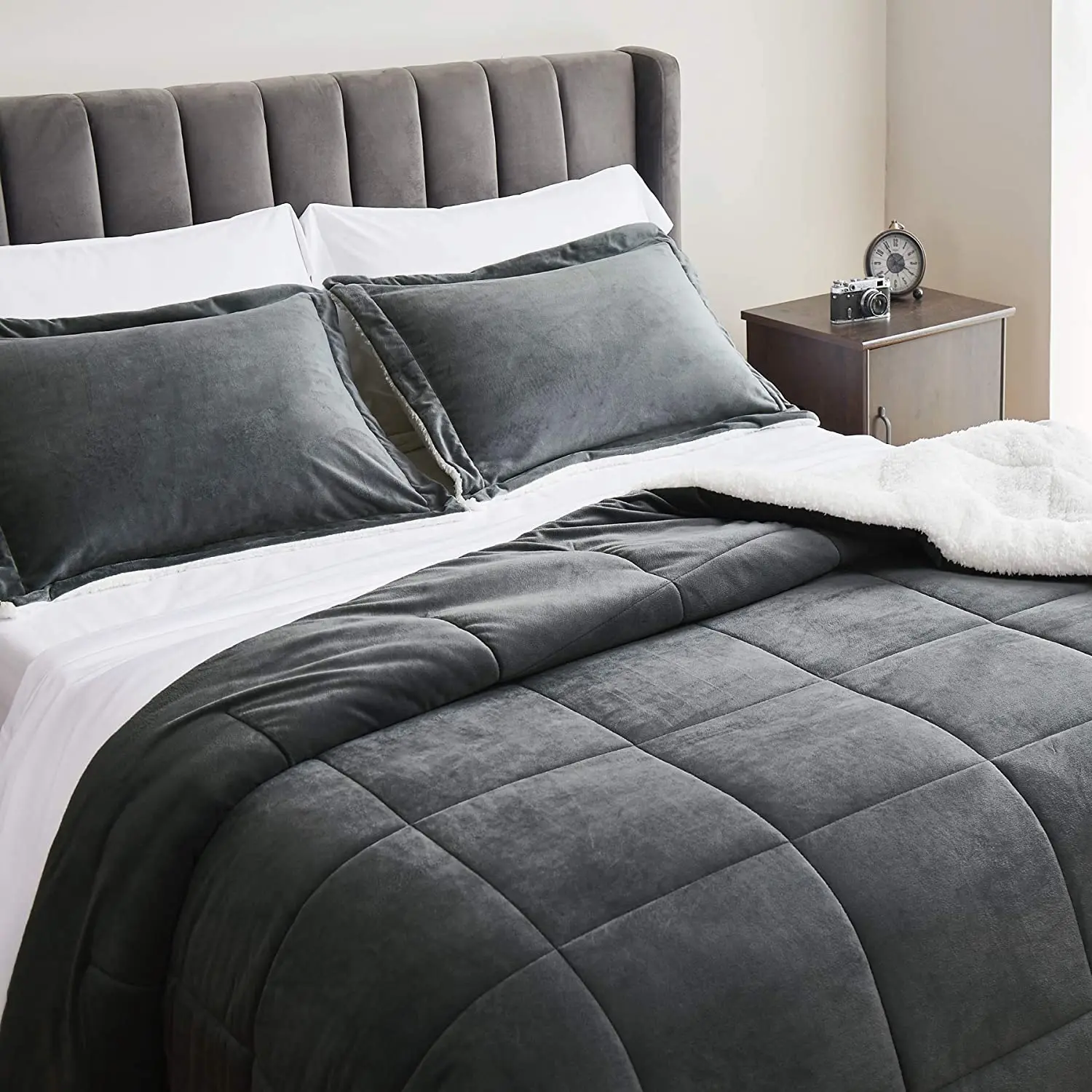 Reversible Two-sided Elegant Down Alternative Fluffy Comfort Plain Comforter