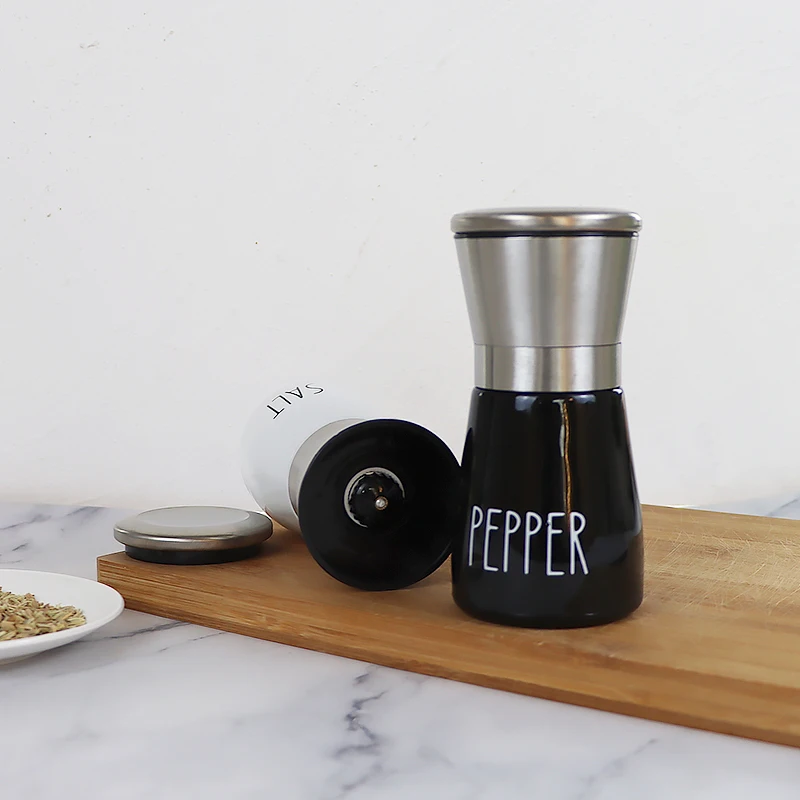 Wholesale Luxury 160ml Black White Salt and Pepper Grinder Set Seasoning Bottles
