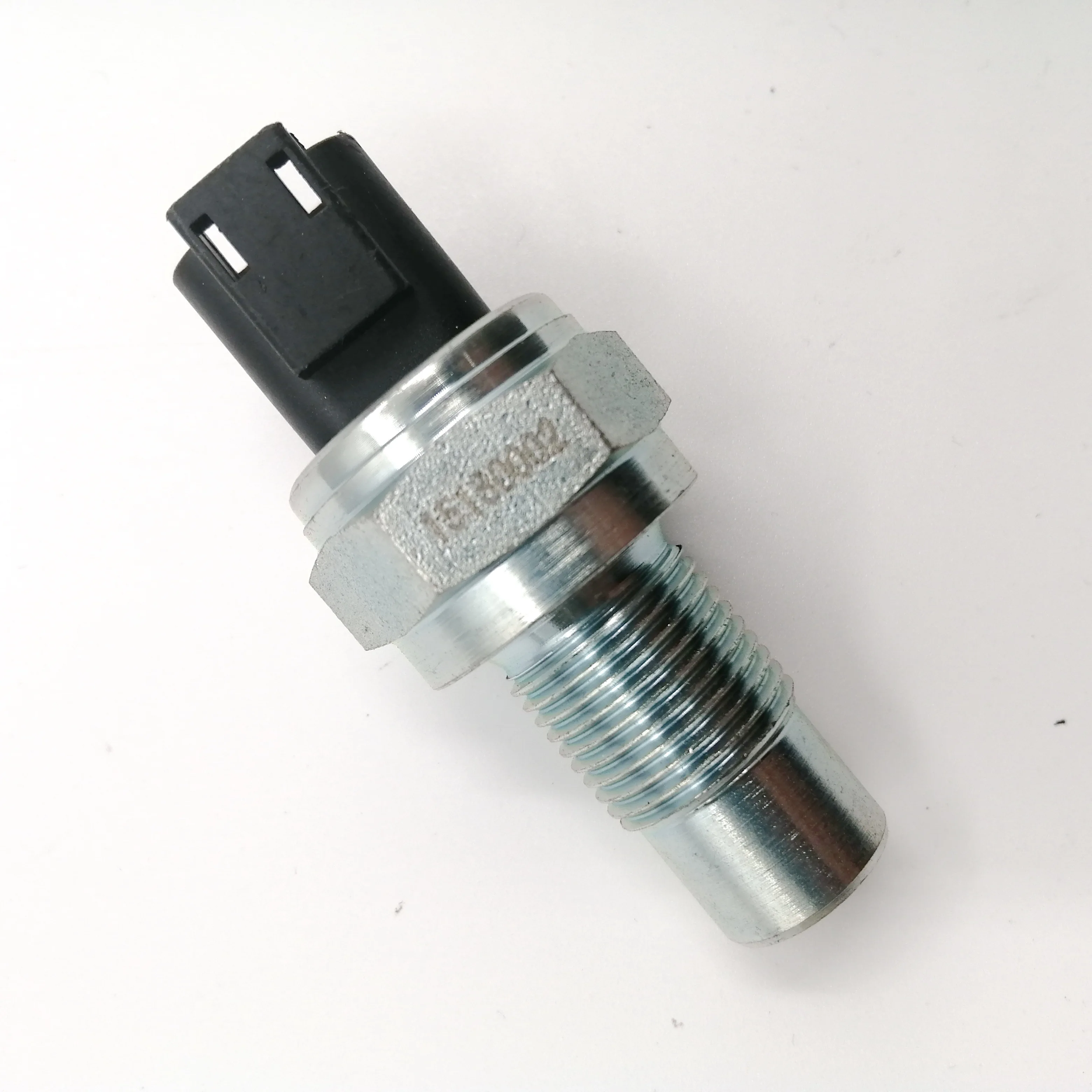 VOE15180002 Speed Sensor Genuine Parts 15180002 for Volvo Truck A25 A30 A35 A40 A45 A60