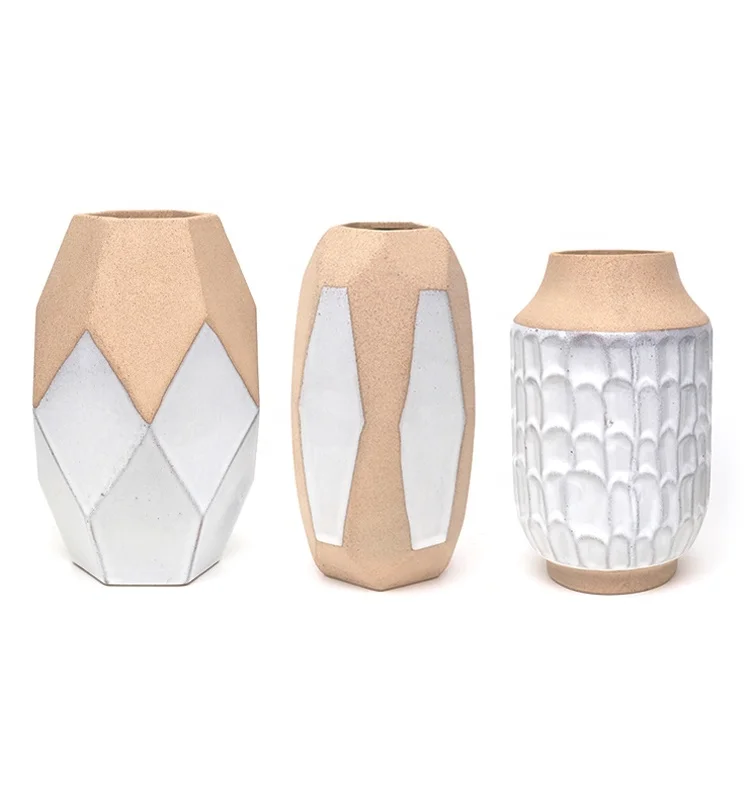 32cm Height Geometric Style Design White Pottery Clay Vase Nordic Modern Ceramic Vase Home