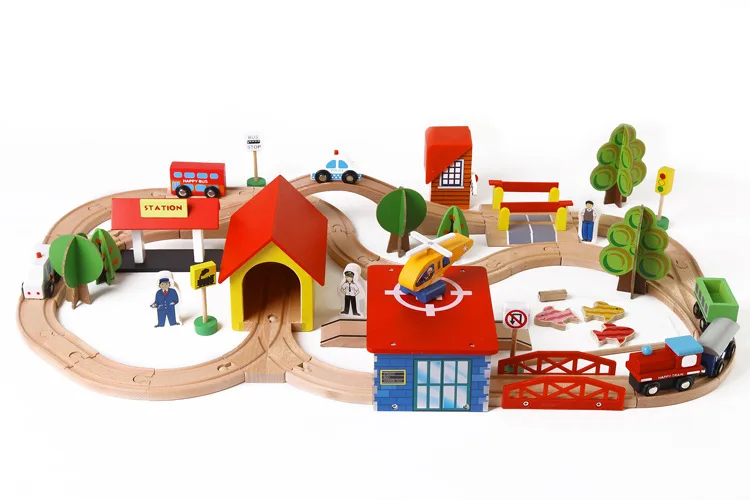 
69pcs High quality wooden magnetic railway train wooden train track educational toy for children 