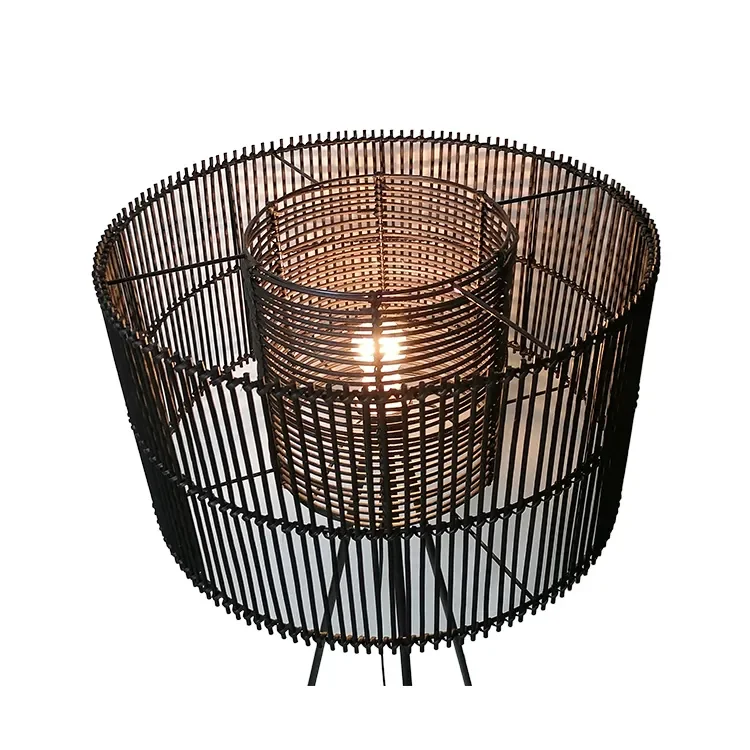 Wholesale hotel stand light decorative modern rattan tripod floor lamps for living room
