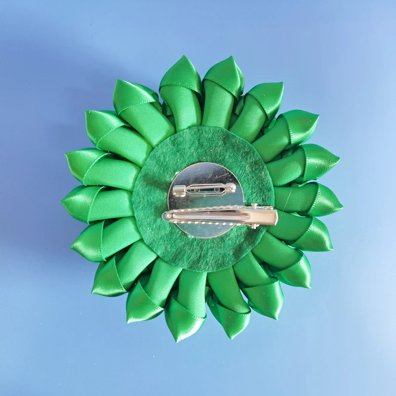 Large Quantity in Stock Cheap Customized Pink and Green Satin Pin Imitation Pearls Sorority Ribbon Women Greek Flower Brooch