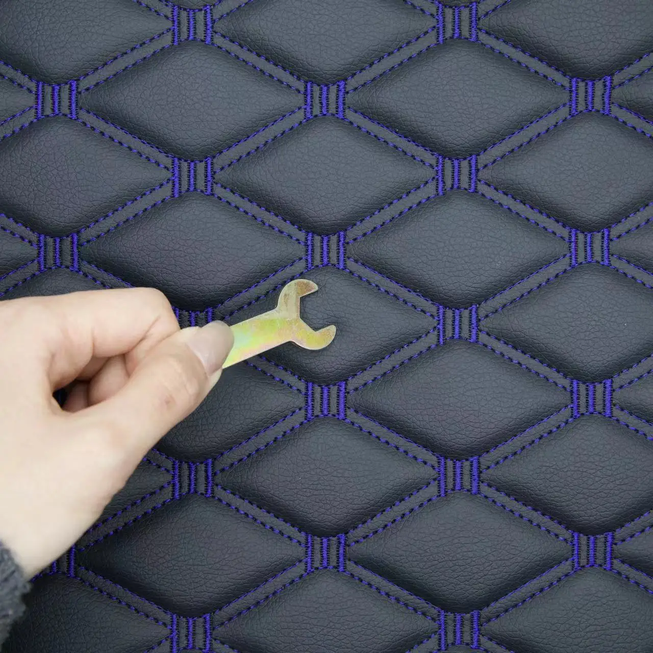 Embroidery Sponge Pvc Artificial Leather For Car Seat Cover, 3-layer Design With Nowoven Fabric For Car Upholstery