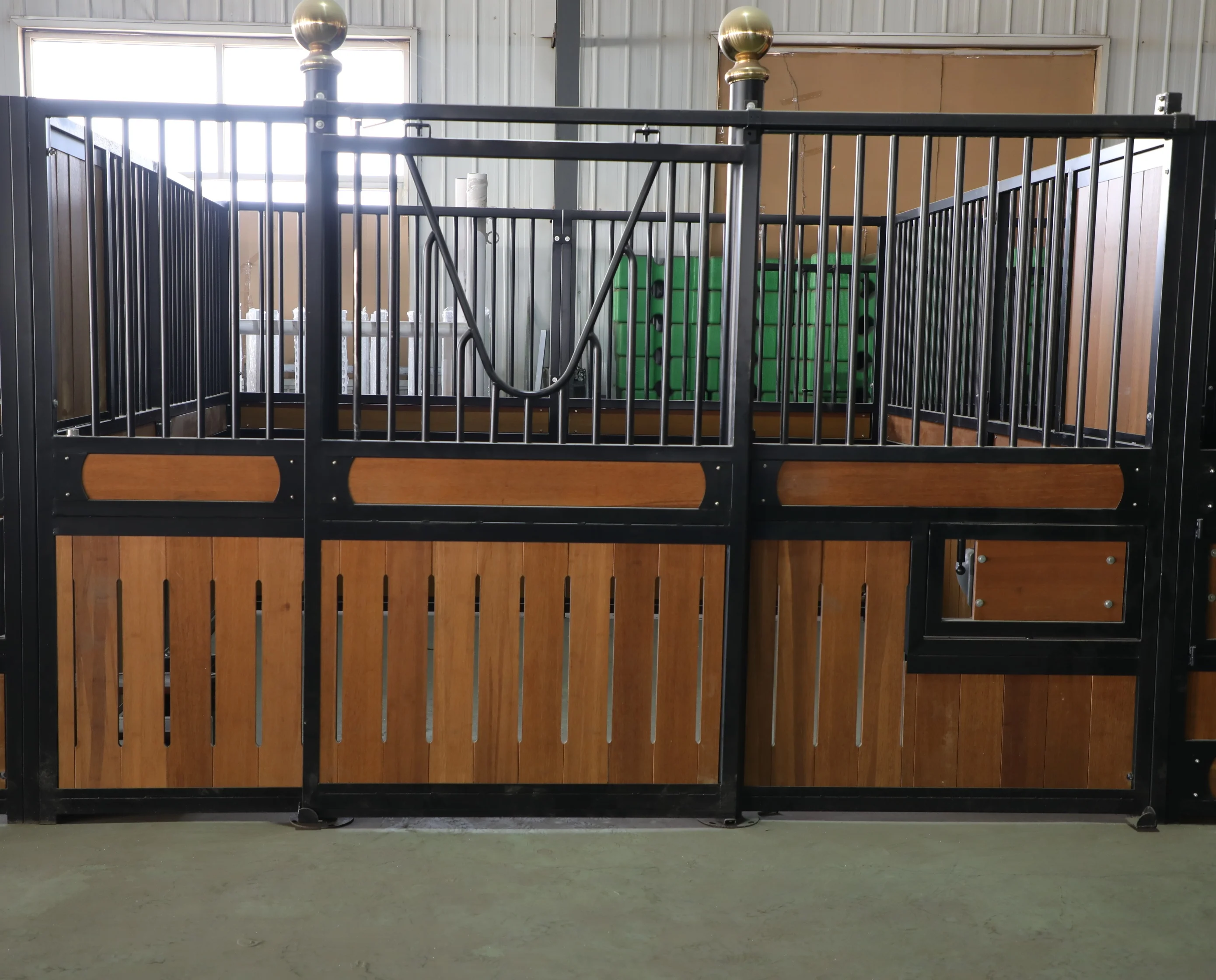 Customized Color Powder Coated Horse Product Frame Horse Stable