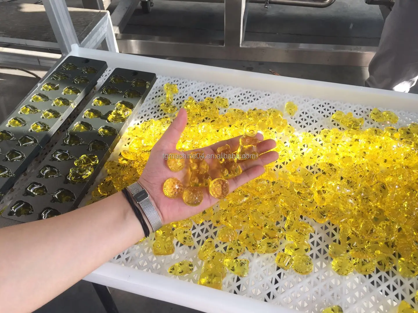  mini vitamins gummy bear candy jelly bean depositor