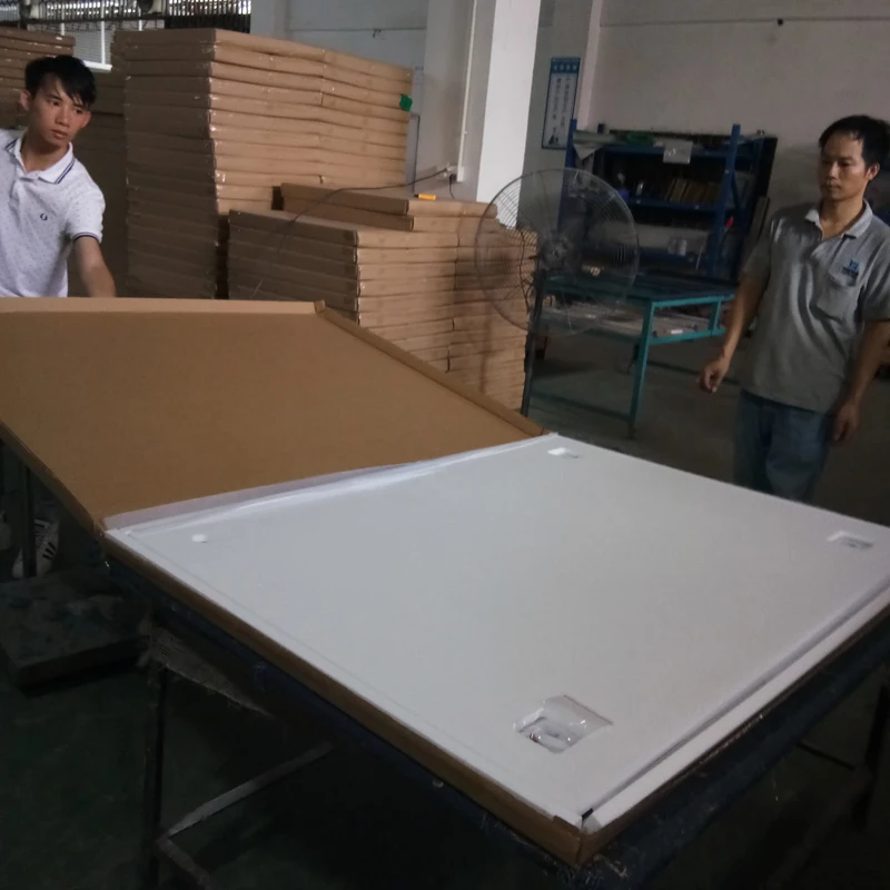 Wholesale price 3mm 4mm decorative wall hanging frameless mirror for bedroom living room