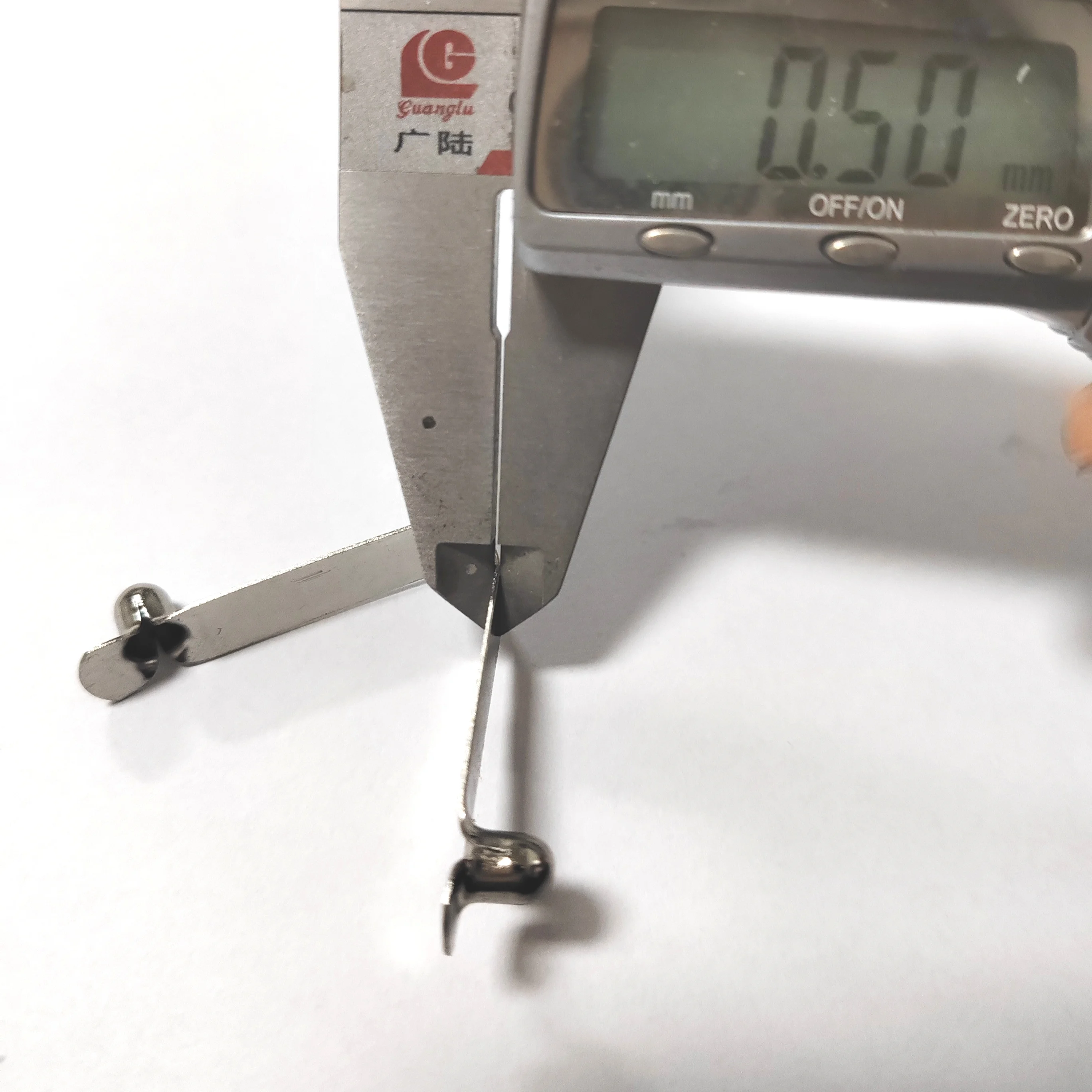 6mm diameter double button V Shaped Flat Spring Clip for 18-24mm Tube Pole Size