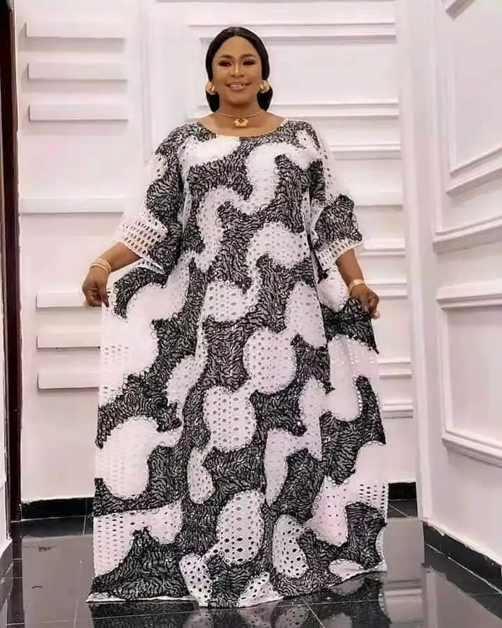 H&D New Design Dubai Fashion Plus Size Abaya Dresses for Women African Lace Maxi Dresses with Headtie Adult Size Beautiful