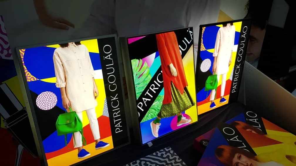 wall picture with led light led giant picture frame led light poster display board