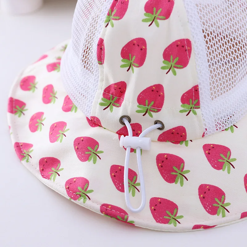 Панама детская летняя сетчатая с клубничками, Панама от солнца для маленьких девочек, пляжные аксессуары, дышащая, для отдыха на открытом воздухе, 1-3