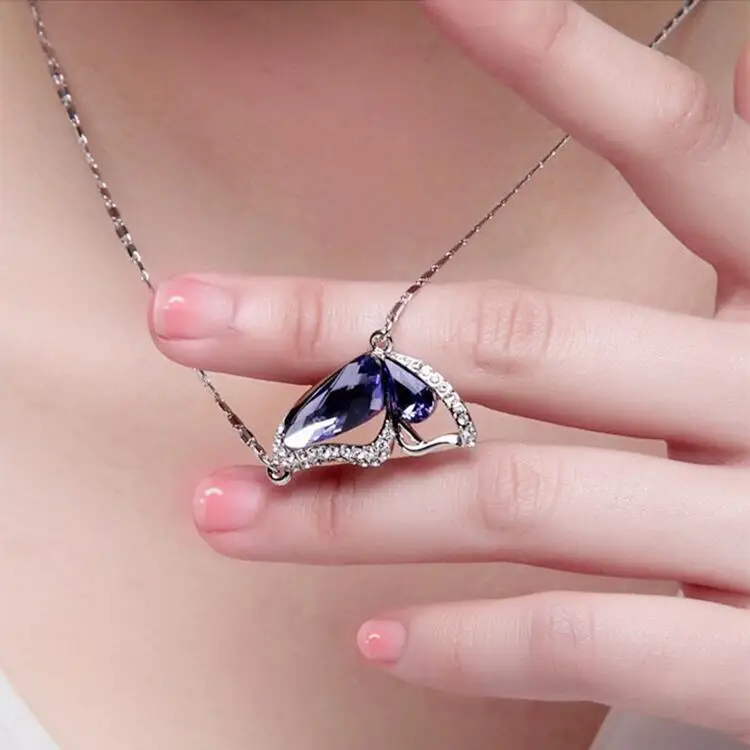 bijoux fantaisie en gros Costume Jewelry Wholesale Fashion Gold Plated Colorful Crystal Butterfly Pendant Necklace For women
