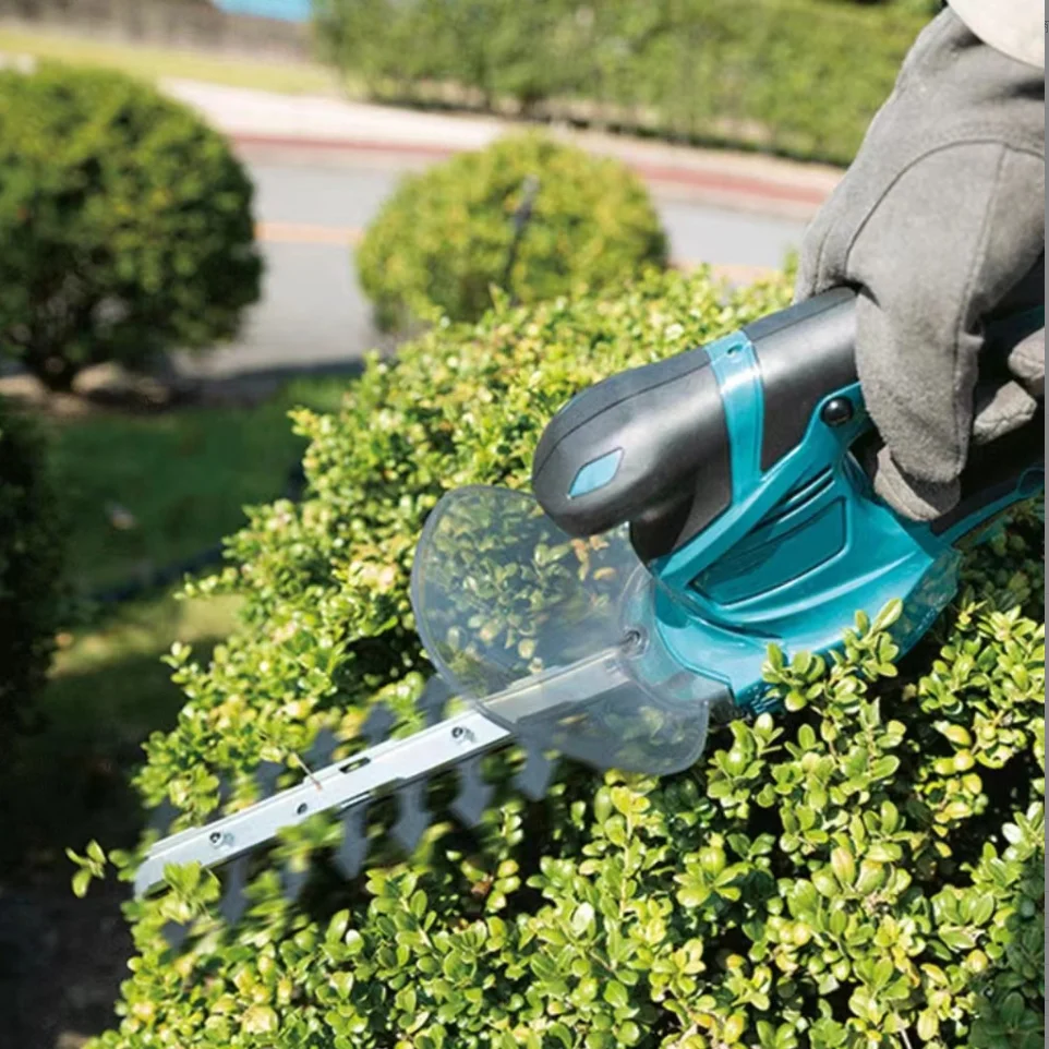 Professional Green Garden Tool Long Reach Handheld Power Electric Hedge Trimmer