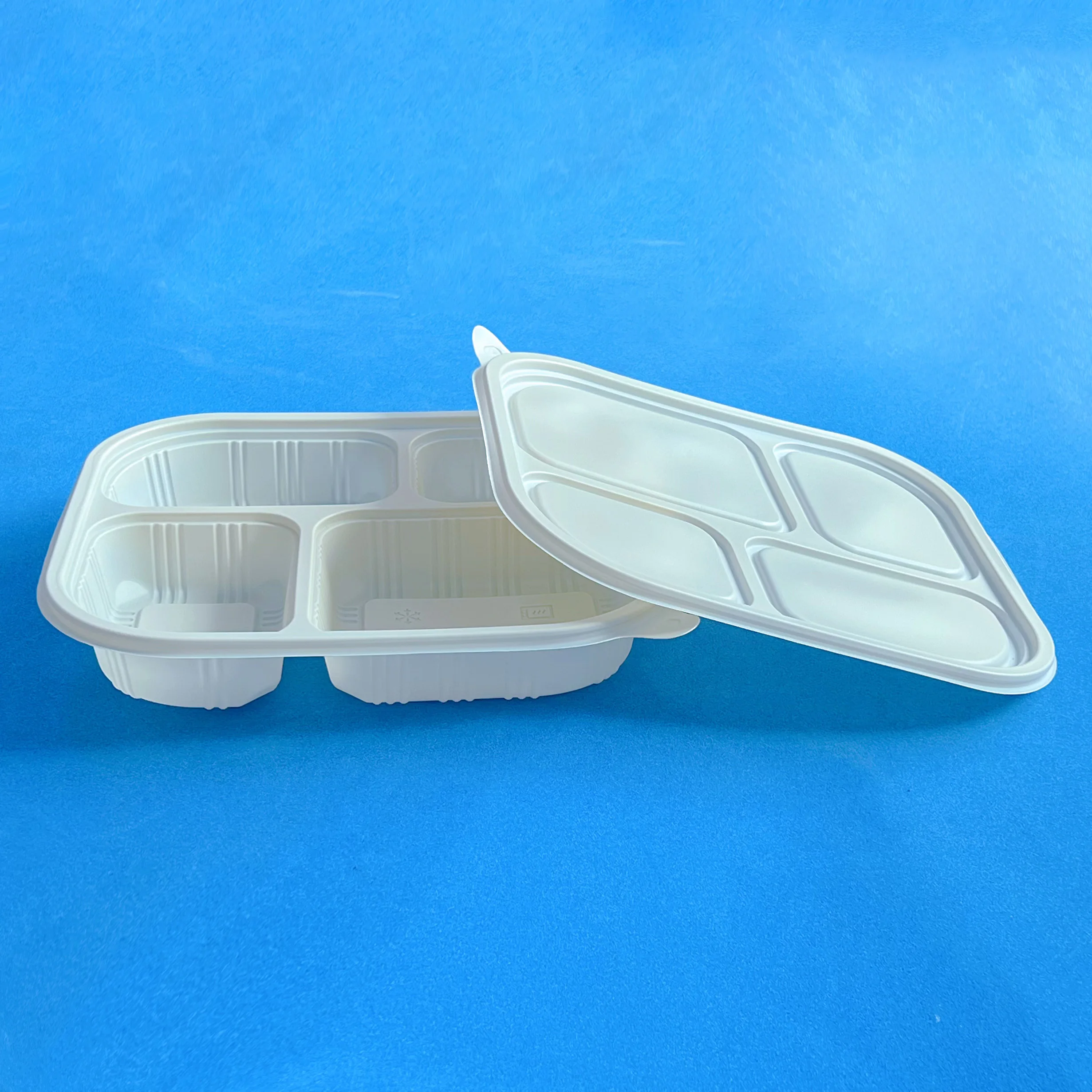 Disposable degradable corn starch four box with lid fast food box can be customized
