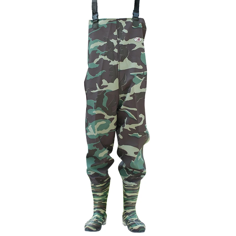 Processing inventory of PVC rain boots Outdoor entertainment products from rain boot manufacturers