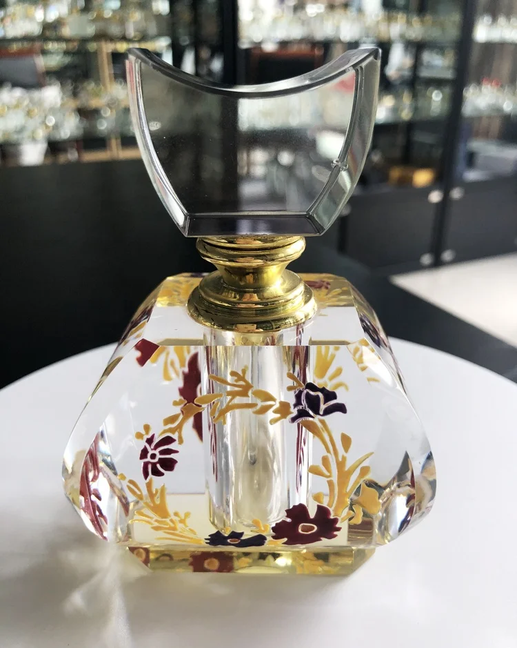 Nice Alibaba 12ML Engraving Flower Crystal Perfume Empty Bottle Beautiful Fragrance Scent Bottle