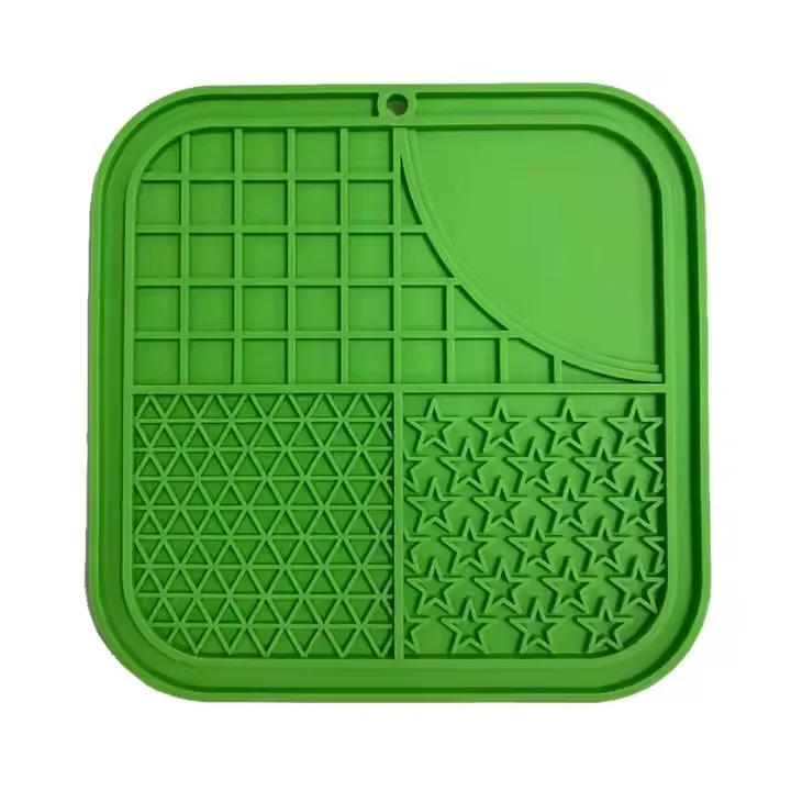 environmental multi functions square silicone feeding pad teddy shower distraction device licking mat for pet bathing grooming