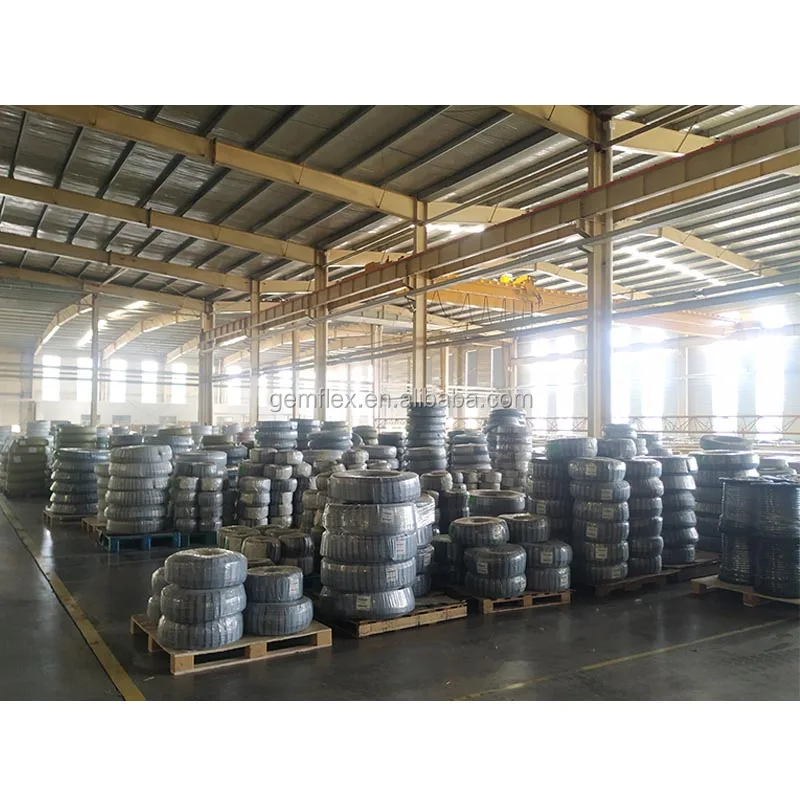 
SAE 100 R2AT black hydraulic rubber braided hose 