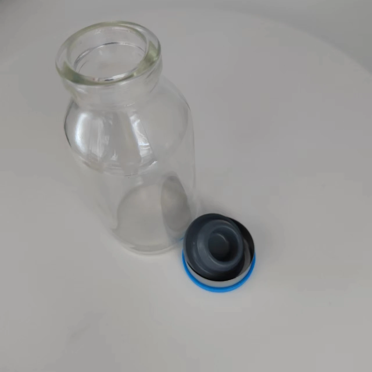 factory direct sale 100ml clear  moulded injection vials for antibiotics neck size 32mm