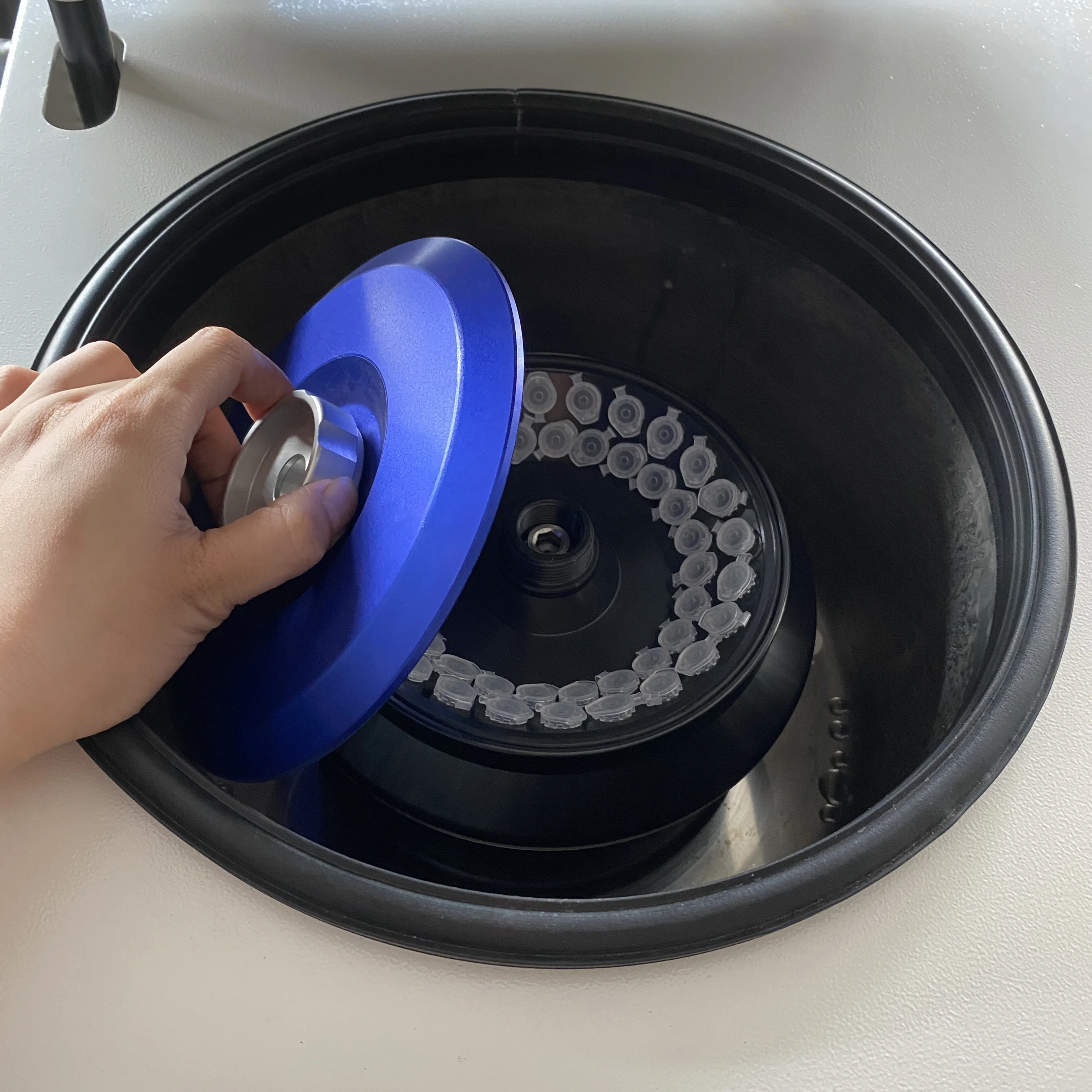 Small Size Micro Capacity High speed 18500rpm Refrigerated 24*1.5/2ml PCR Laboratory Centrifuge TGL-18