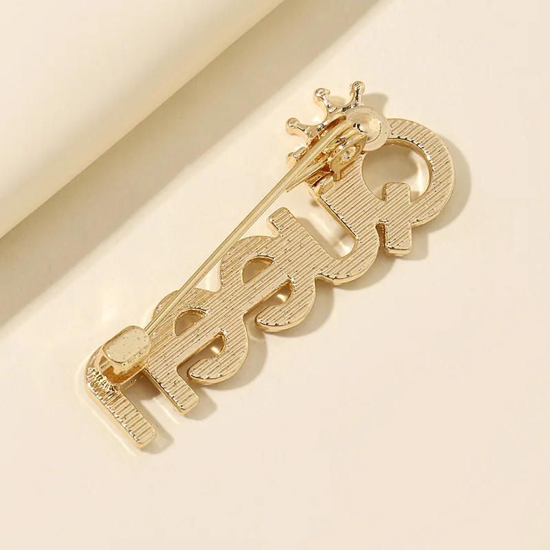 Jachon Wholesales Shining Elegant Overcoat Brooch Pin Crystal Rhinestone Crown Letters Brooches Women Clothing Accessories