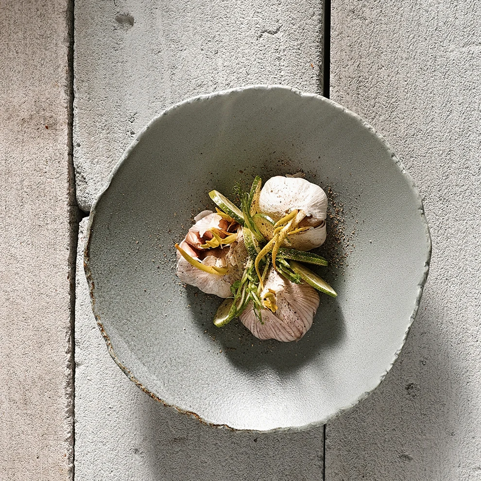 High Quality Durable Vajilla Porcelain Dinnerware Set Pasta Sushi Vintage Restaurant Tableware Set Matte stackable Ceramic Plate