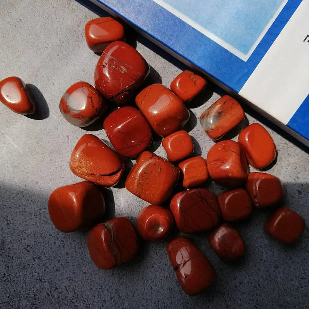Wholesale high quality natural red jasper cube tumbled stones healing crystal crafts for feng shui decoration