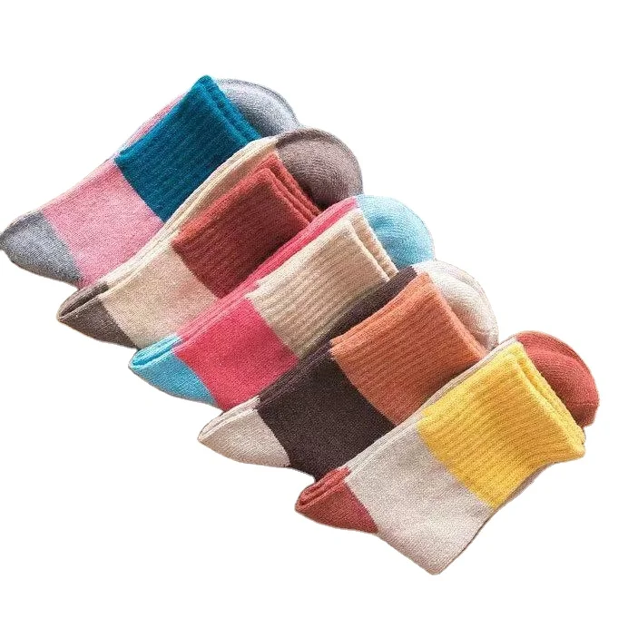Factory Direct Supply Womens Non-slip Socks Fluffy Warm Cashmere Sock For Women