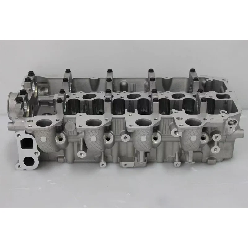 16 Valve 4D56U Cylinder Head Engine Parts 4D56U Complete Cylinder Head