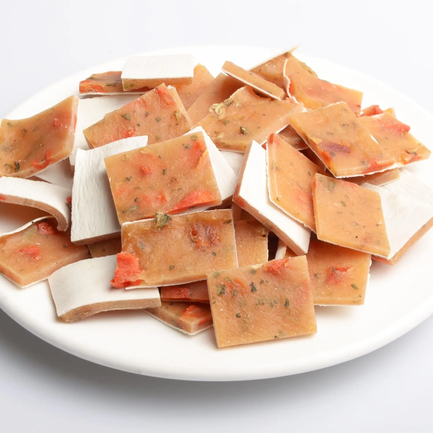 Производство кормов для домашних животных курица рыбное филе шкура шпинат морковь питательная собачья рыба паста пирога