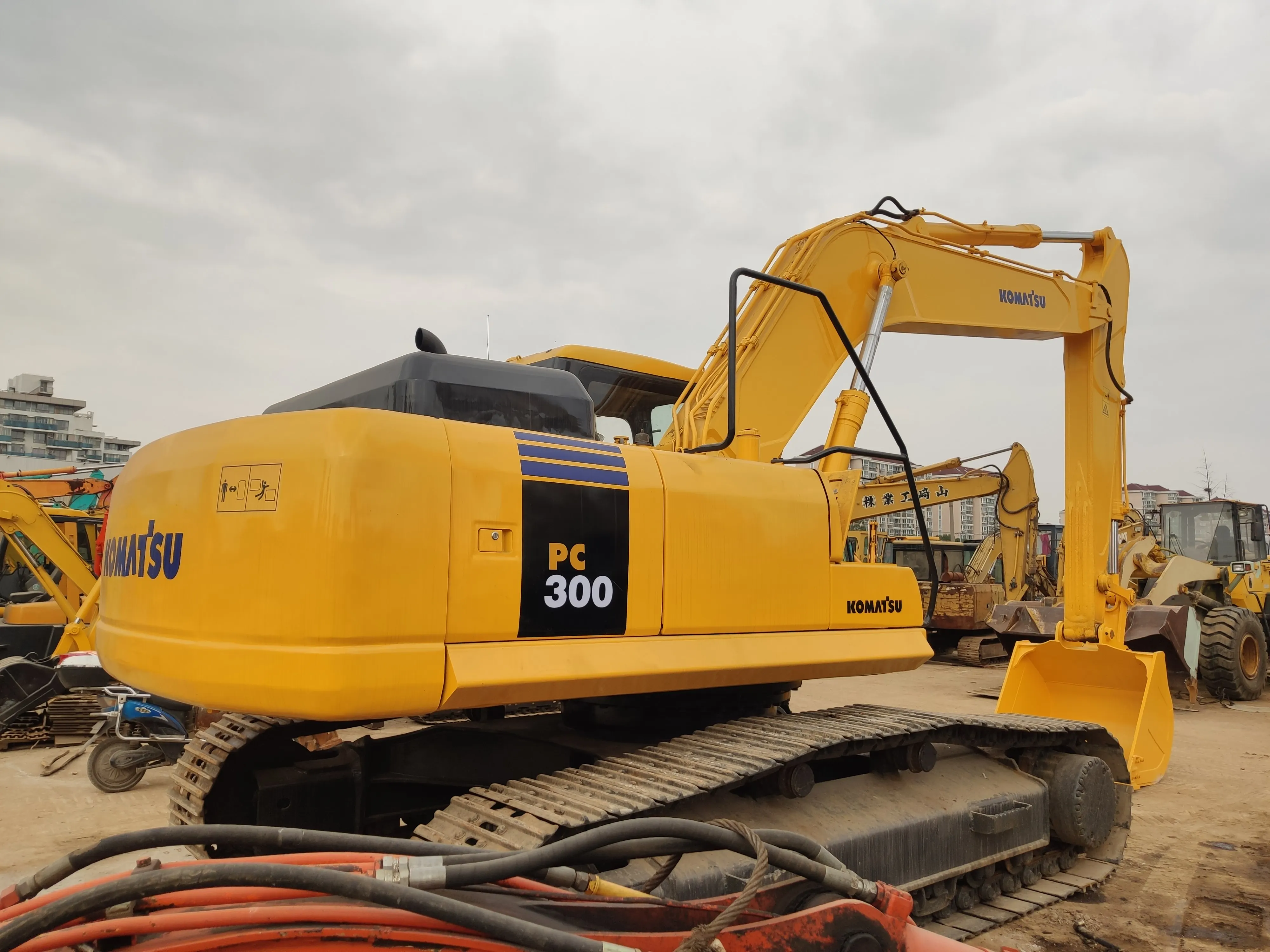 30 ton used komatsu pc300 komatsu 300-8 pc300-8 original Japanese make digger diggers excavators earth moving machine machinery