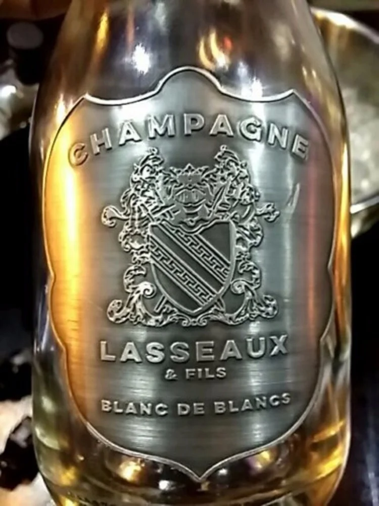 Hungary Low Price Private Label Champagne Bottle Metal Bottle Labels