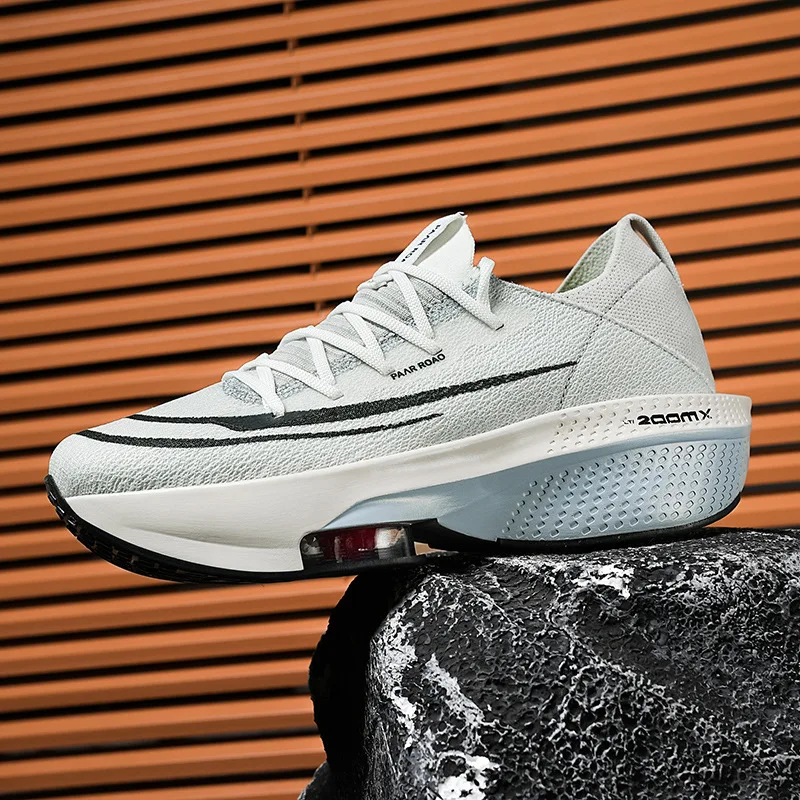 New Innovations Ultra-light Powerful Rebound Running Shoes Air Cushion Heightening Sports Shoes