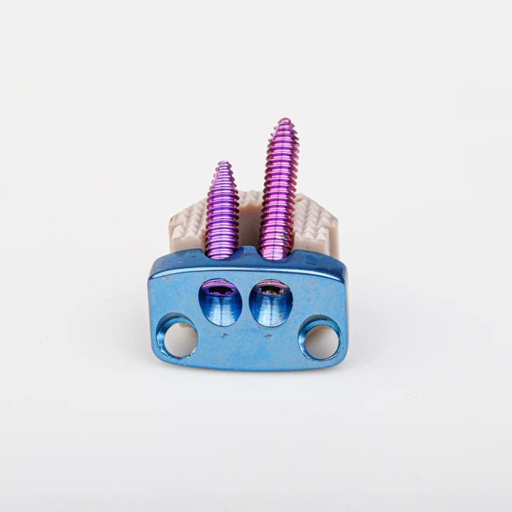 Ортопедические имплантаты для позвоночника