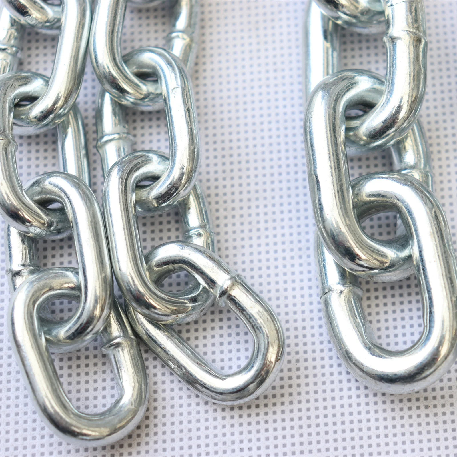 Factory Supply Hot Selling DIN 766 Galvanized Short /Long Link Chain Welded iron chain