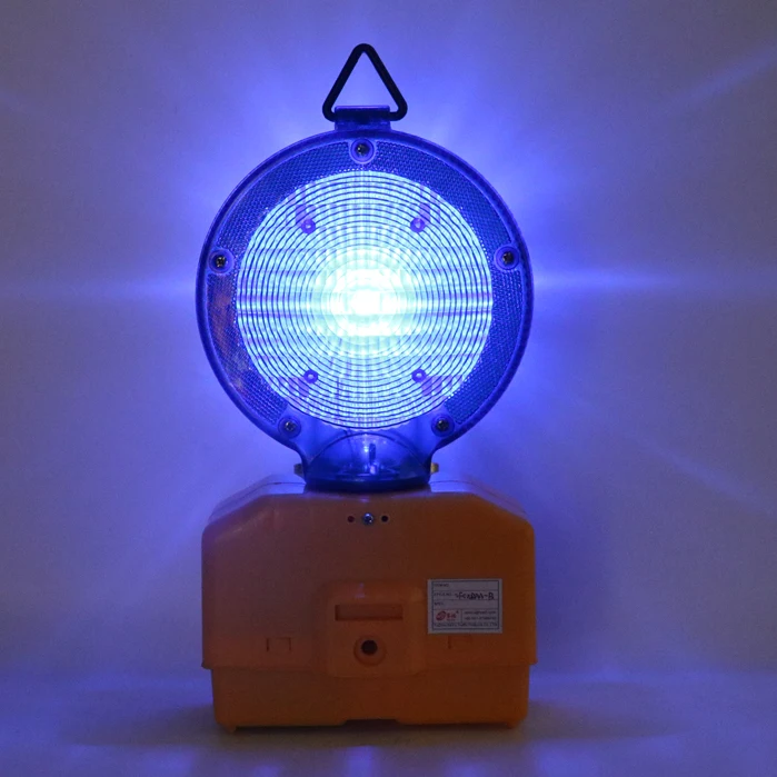 Hazard warning lights for traffic cone