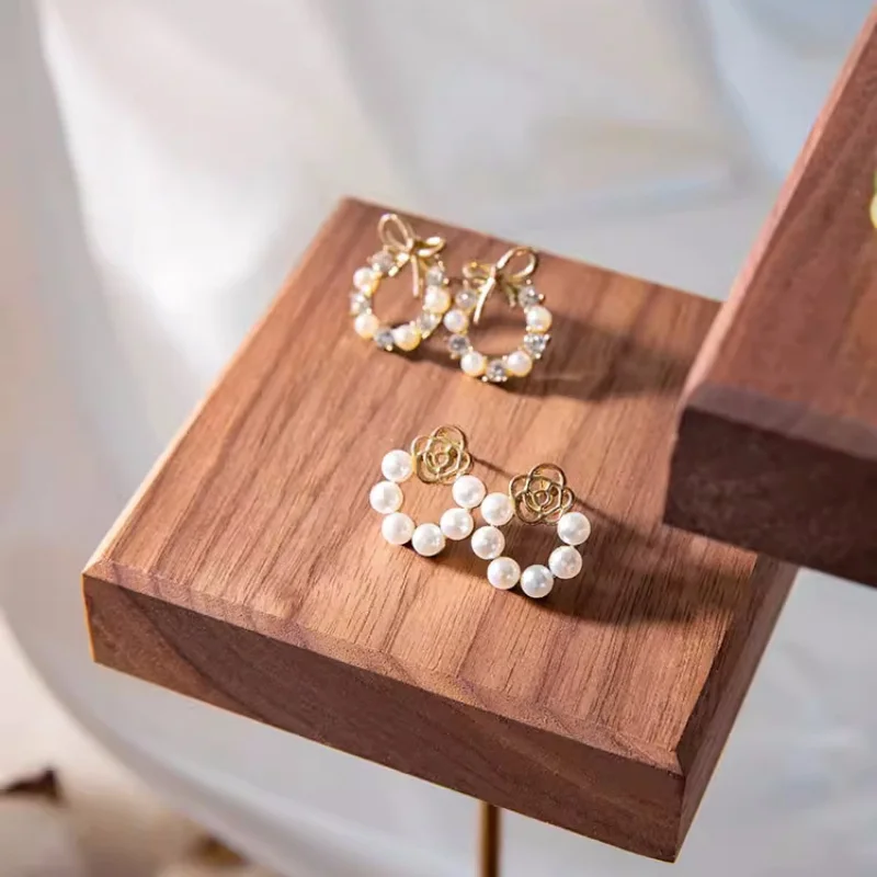 Wholesale Retail Wooden Display Stands High-end Display Props For Jewelry