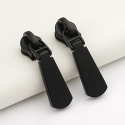 Fashion Design Custom Metal #3 5 Zipper Sliders Gold Zip Pull Luxury Custom Logo Metal Zipper Puller Bag Customized Zipper Pulls