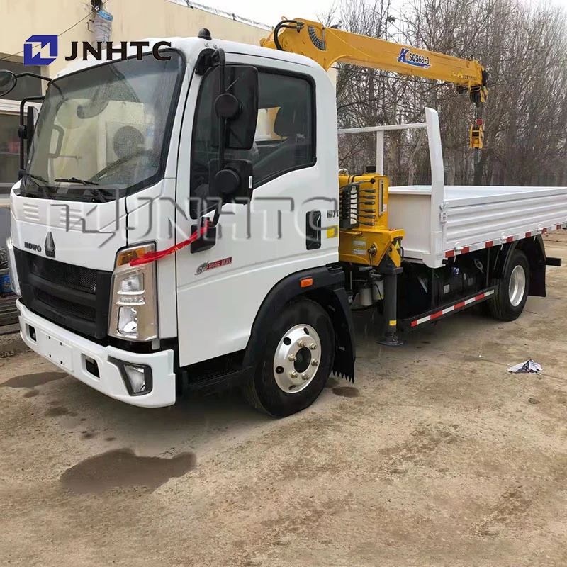 howo light duty mini 4*2 6 wheeler cargo truck with telescopic boom cranes Sinotruk small howo 3 ton  mounted crane cargo truck