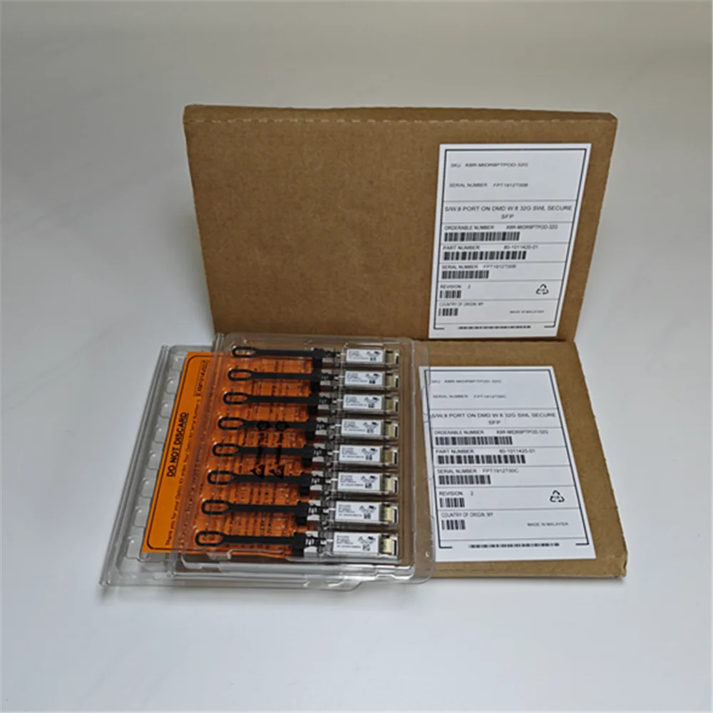 BR-MIDR8PTPOD-32G  brocade license pod  BR-G720-24-32G-R network Switch G720 56 ports Enterprise Bundle