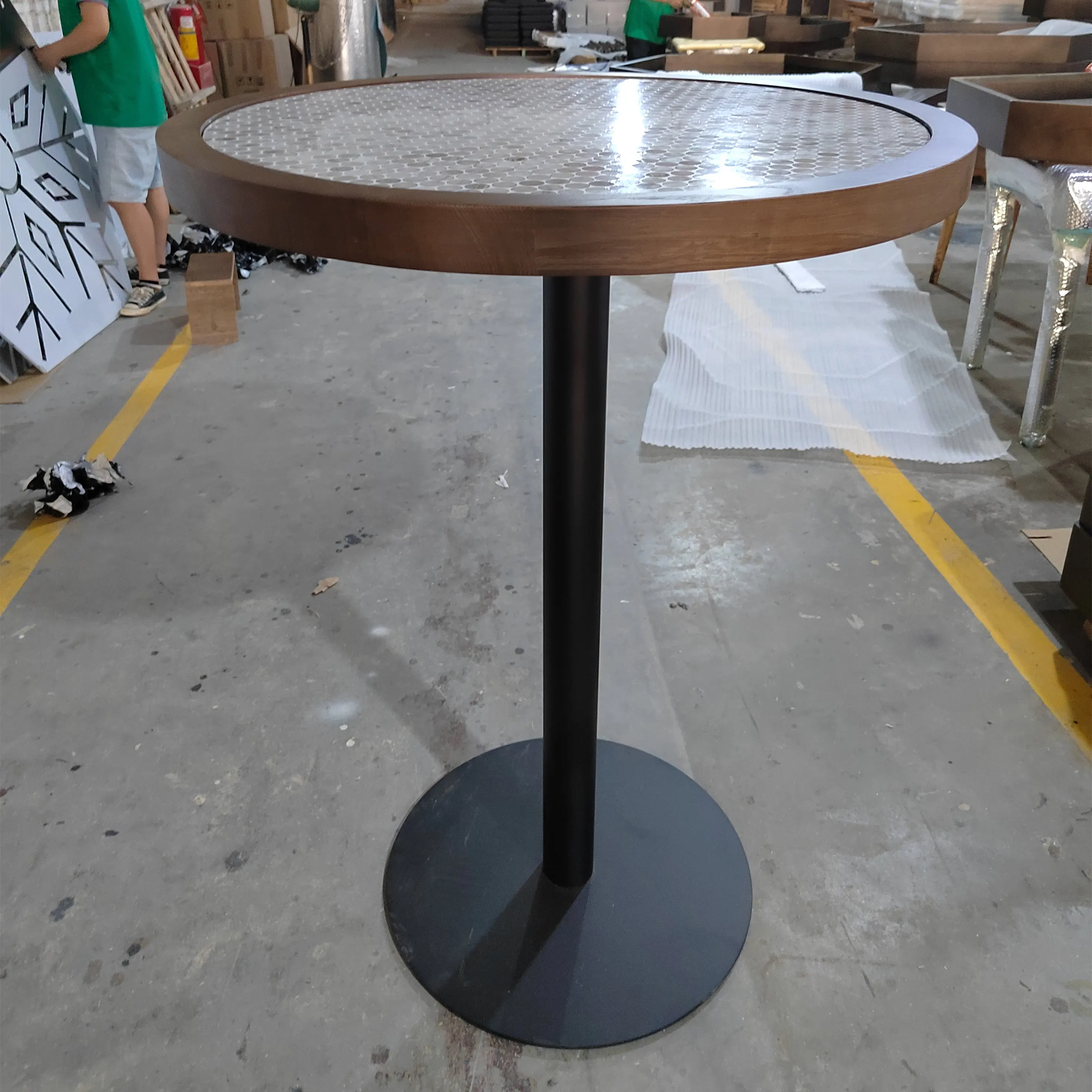 Bistro Pub Furniture Rustic Mosaic Top with Timeber Edge Cocktail Table Metal Base Round Bar Table